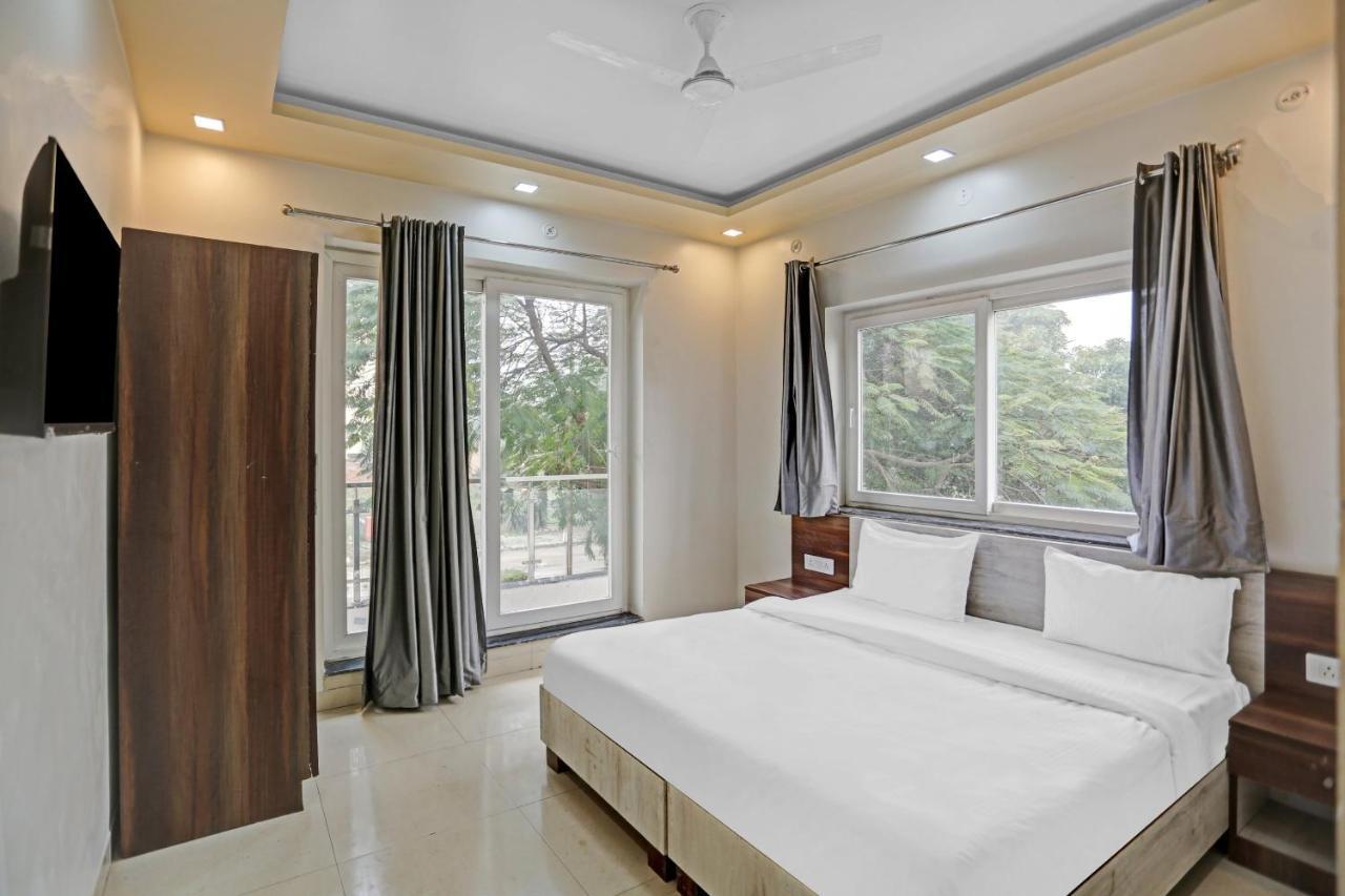 Hotel O Expo View Near Pvr Ansal Plaza Greater Noida Exterior photo