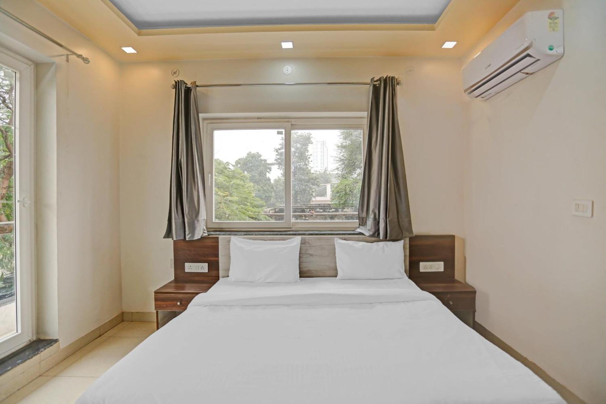 Hotel O Expo View Near Pvr Ansal Plaza Greater Noida Exterior photo